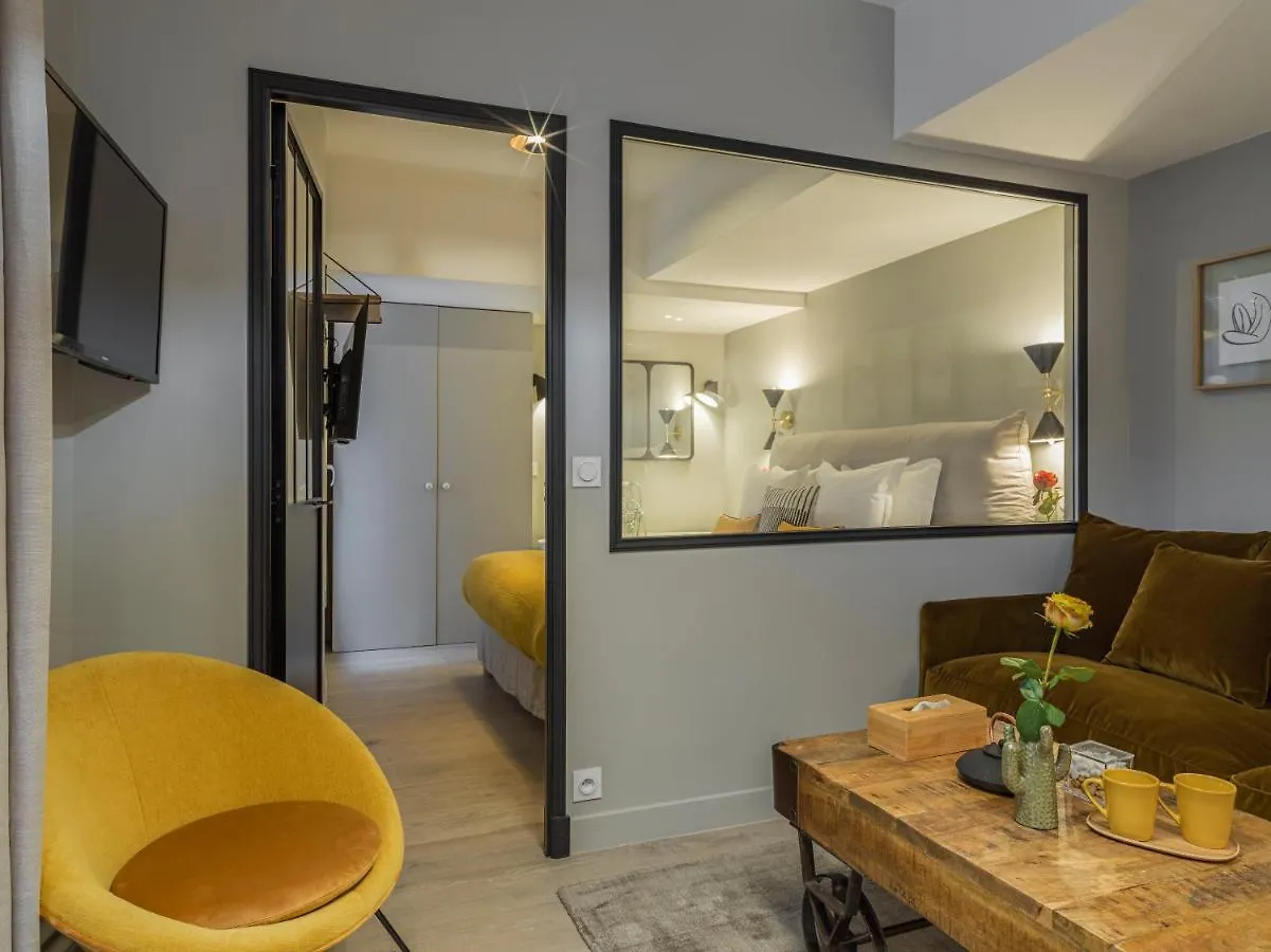 Fabulous Grey Apartment Paris France