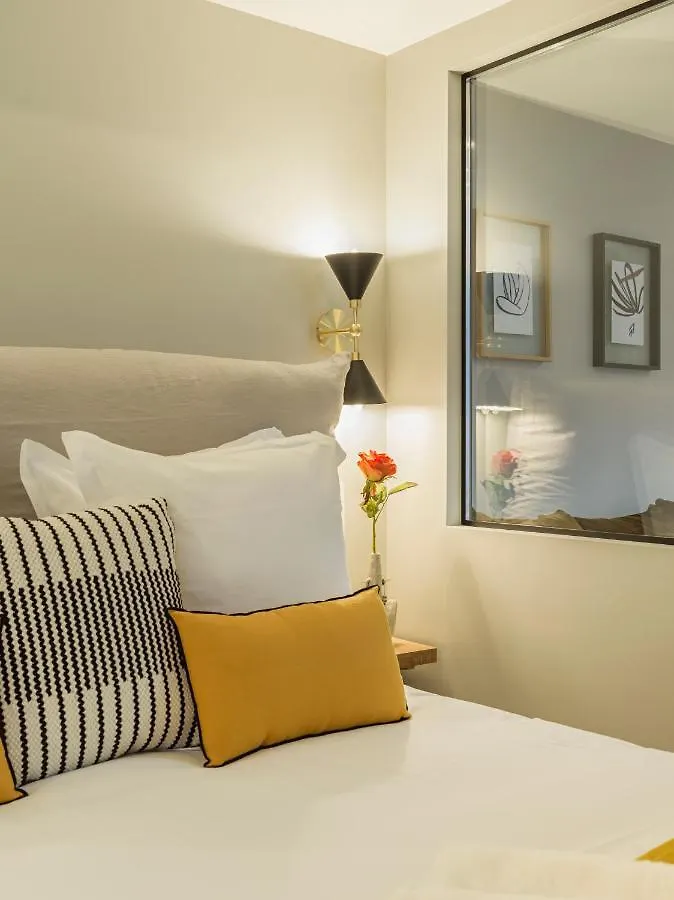 Fabulous Grey Apartment Paris